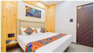 A PREMIUM HOTEL HARIDWAR H-E-A-V-E-N PALACE Near Mansa Devi Temple and Har ki Pauri Ganga Ghat - #Free Parking & Wi-fi - Lift Facilities - Room Service - Fully Air Conditioned Rooms - Best Hotel in Heart of Haridwar