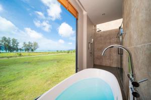 Long one - Sea View 3 Bedroom Pool Villa