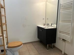 Cosy T2 à 3min de la gare - Parking souterrain Gratuit & Privé - Paris & Disneyland 25min