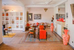 Casa Zitouni - Oasis with pool & private personal