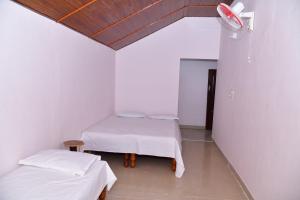 SugarLeaf Homestay - Home Food & Near to Tourist Places