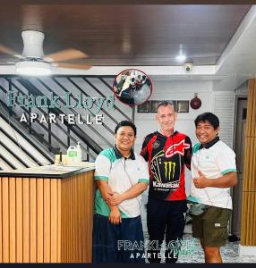 Frank Lloyd Apartelle