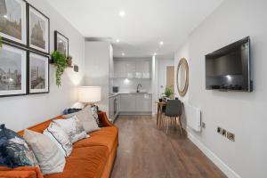 Brand New Luxury Liverpool Waterfront Apartment - Sleeps 4