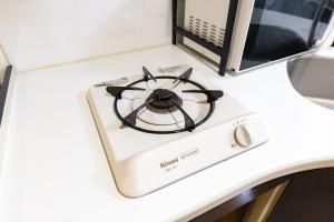 2025年4月オープン 新宿歌舞伎町 最大3名様までご宿泊可能 新宿駅徒歩圏内 6路線利用可能 6歳以下は無料です