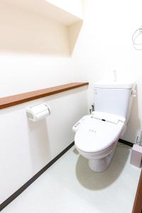 2025年4月オープン 新宿歌舞伎町 最大3名様までご宿泊可能 新宿駅徒歩圏内 6路線利用可能 6歳以下は無料です