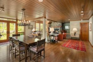 Premier Ski In, Ski Out 3 Bedroom Colorado Vacation Rental Steps From The Ski Slopes With Hot Tub And Pool