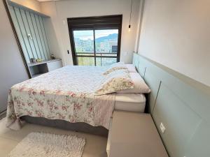 Cód 110 - Apartamento espetacular à 280m do mar