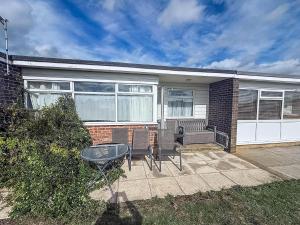 Lovely 4 Berth Chalet For Hire At California Sands In Norfolk Ref 52350Cs - Unrated properties in Scratby