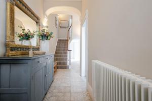 Stunning Townhouse & Basement in Leamington Spa