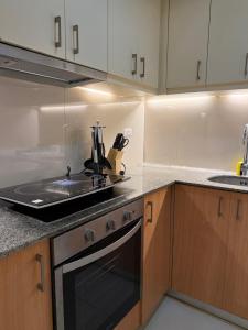 Luxury 2BR w Balcony BGC Taguig near Venice Mall