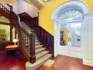 The Mansion House At Kirkhill