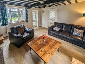 Pixies Wood Cottage