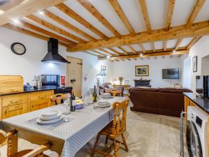 Aisgill Farm Cottage - Uk31183