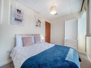 1 Ladyknowe - Uk39970