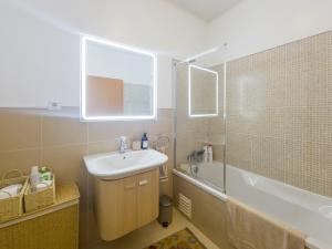 Blue Ocean T2 by YHA