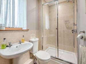 Lake View 2 - Uk45578