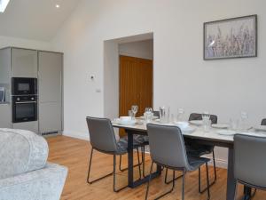 Old Byre Cottage - Uk43377