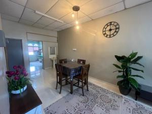 Uncle J homestay