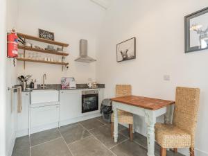 The Red Rooster - Uk44440