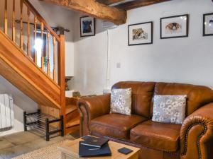 Aisgill Farm Stable - Uk48178