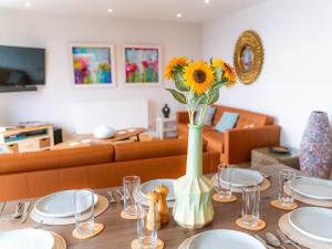 Sunset Beach - Uk42994