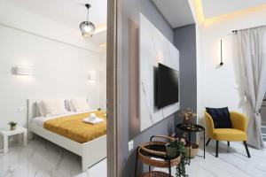 Venia 24 White Tower Apartment