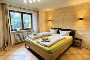 Ferienwohnung Aigisblick mit Pool und Sauna, direkt am Skihang