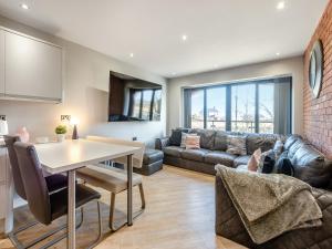 The Barn Owl - Uk36217