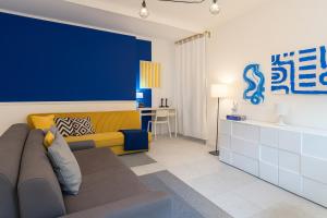 Casa cobalto vicinissima al centro by Turin House Collection