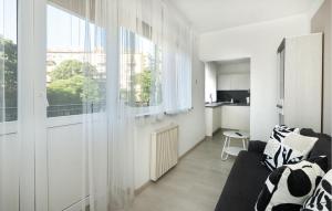 2 Bedroom Gorgeous Apartment In Rijeka
