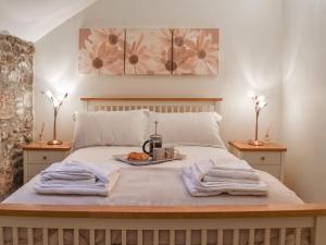 The Piggery - Uk49014