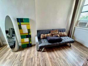 Walk everywhere heart Gaslamp