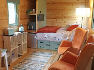 Shepherds Hut One - Uk48784