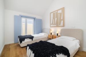 Alcântara Blue Flats