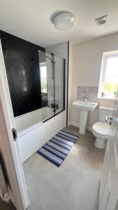 Modern & cozy 4 bed detached home