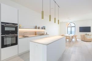 Elisabeth - Troon 17