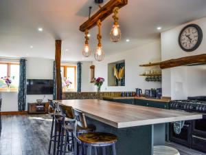 Cart House - Uk48812