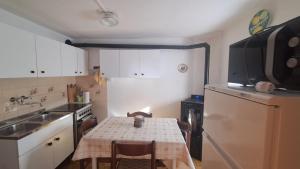 Breakfast with mountains view