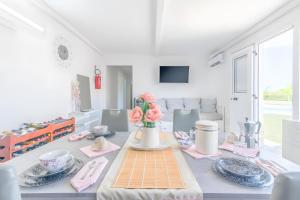 Jungle Holiday Villa