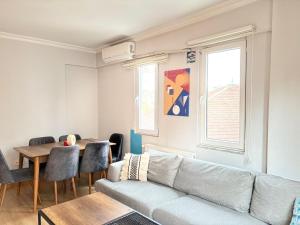 Gorgeous New Apartment in Cihangir 2BR, 2AC, Lift