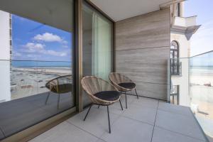 LECOMTE - Arthur Seaview Suite 207