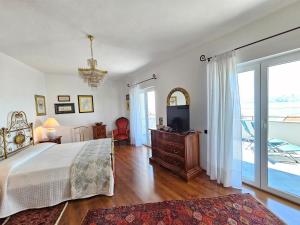 MIMICA Double ROOM with private bathroom and terrace