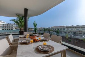 Serenity Deluxe - Pool & Terrace