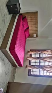 Jagadeeshwara comforts kalasa