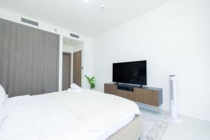 Modern & Luxurious 2BR Penthouse in MBR City District One Dubai