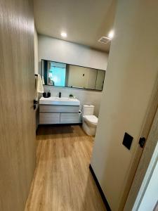 New and modern apartment in Santa Ana