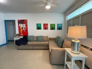 Condado Beach Stay 4BR AC WiFi Great Location