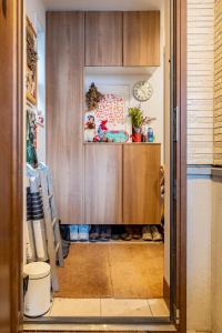 Casa Descanso Private Room Toilet and Shower