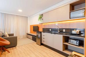 Confortável Loft com Vista para o Mar, Condomínio com Piscina