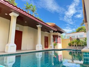 G Thai Pool Villa